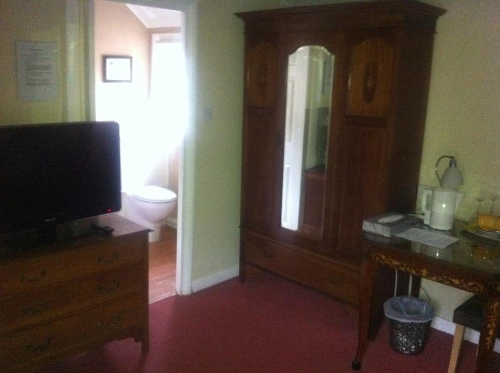 Harmondsworth Hall Guest House ウェストドライトン 部屋 写真
