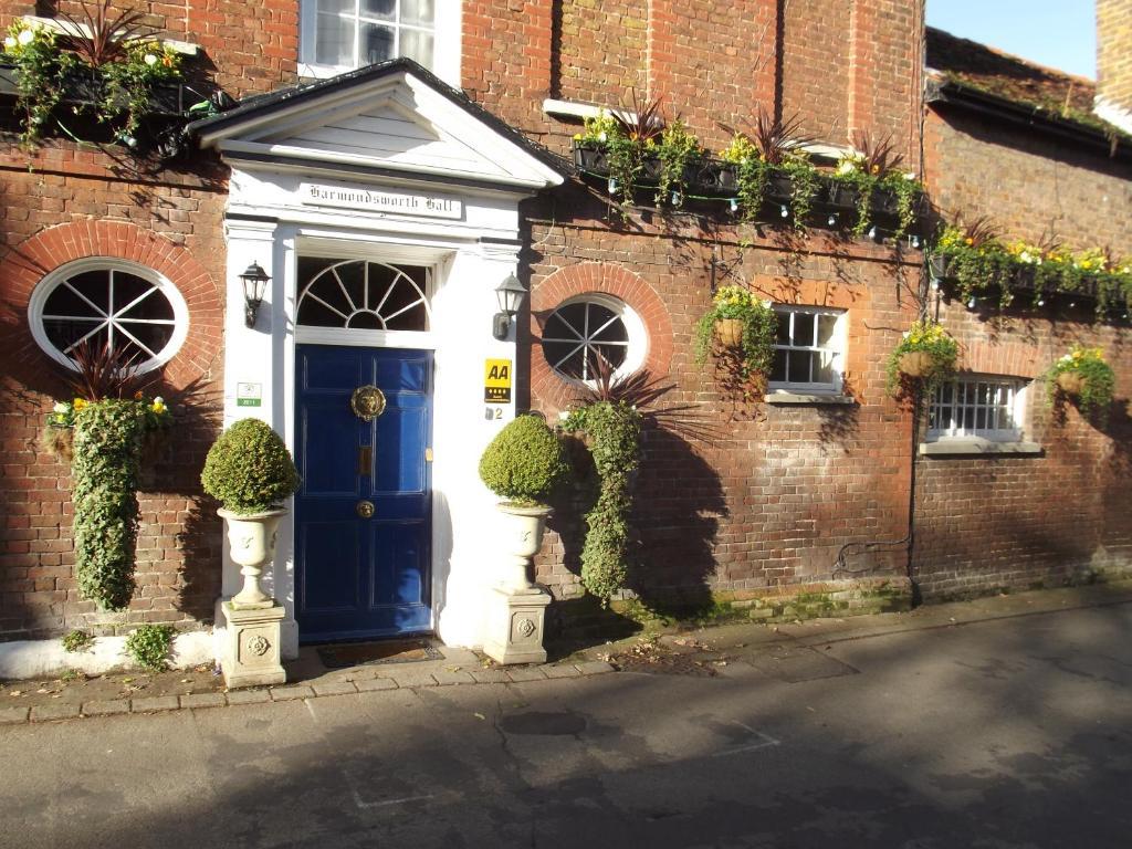 Harmondsworth Hall Guest House ウェストドライトン エクステリア 写真